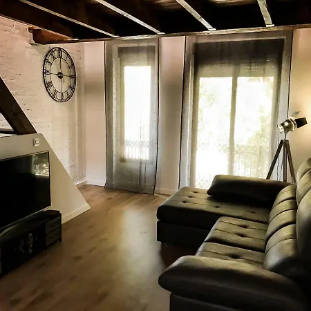 Апартаменты Lounge By The Sea *